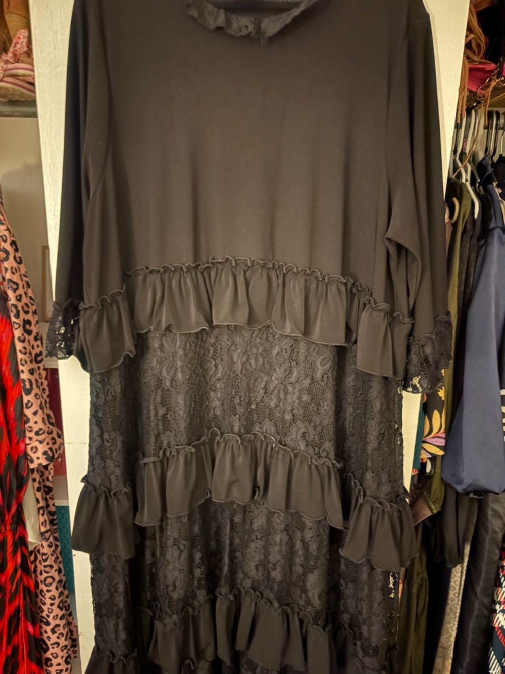 Women's Black Lace Tiered Maxi Dress with Ruffle Accents